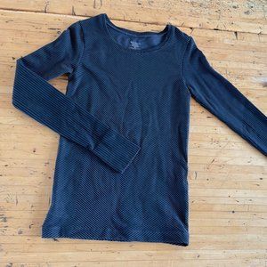 Athleta women's XS black & gray long-sleeve athletic top